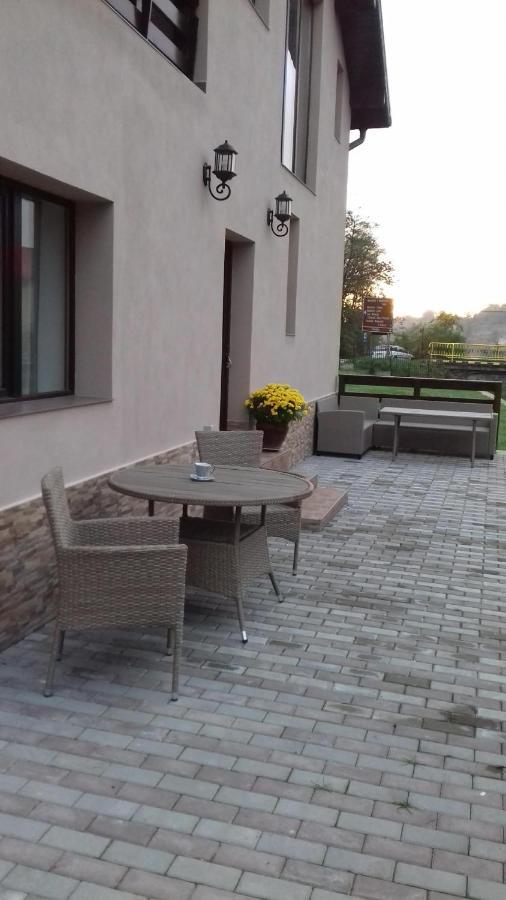 Ferienwohnung Casa Radu Novaci-Străini Exterior foto